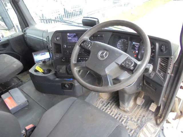 Camión volquete Mercedes-Benz Arocs 3243 K 8X4: foto 8 Camión volquete Mercedes-Benz Arocs 3243 K 8X4: foto 8