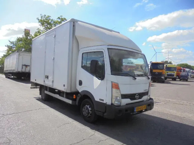 Nissan Cabstar 35.14 - Furgoneta caja cerrada: foto 3 Nissan Cabstar 35.14 - Furgoneta caja cerrada: foto 3