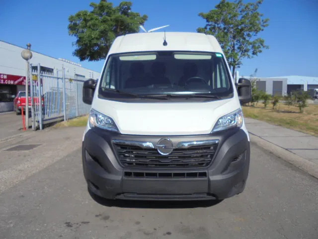 Opel Movano L3H2 2.2L BLUE HDI 140 - Furgón: foto 2 Opel Movano L3H2 2.2L BLUE HDI 140 - Furgón: foto 2