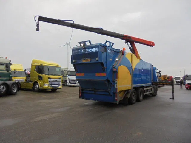 Scania P280 B 6X2 - Camión de basura: foto 4 Scania P280 B 6X2 - Camión de basura: foto 4