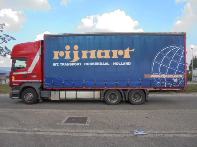 Scania R400 6X2 RETARDER BDF - Camión caja cerrada: foto 5 Scania R400 6X2 RETARDER BDF - Camión caja cerrada: foto 5