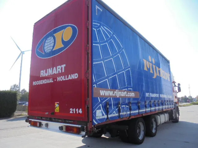 Scania R440 6X2 RETARDER BDF - Camión caja cerrada: foto 4 Scania R440 6X2 RETARDER BDF - Camión caja cerrada: foto 4