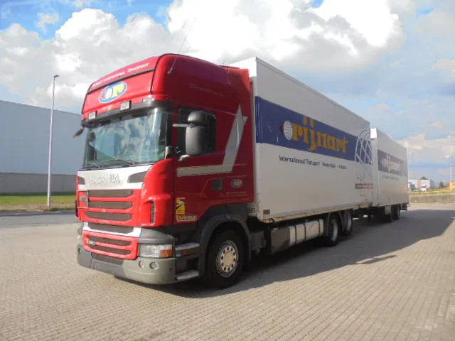 Scania R440 6X2 VOLUME COMBI + RETARDER - Camión caja cerrada: foto 1 Scania R440 6X2 VOLUME COMBI + RETARDER - Camión caja cerrada: foto 1
