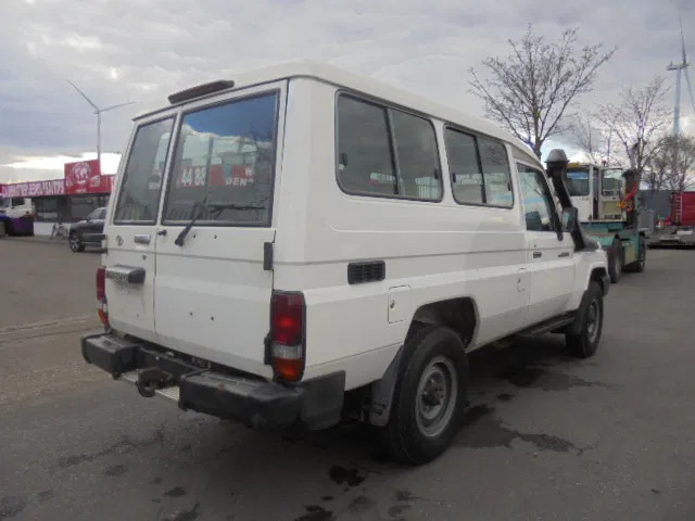Toyota Land Cruiser HZJ78L 4WD EXPORT OUT EU ONLY - Coche: foto 5 Toyota Land Cruiser HZJ78L 4WD EXPORT OUT EU ONLY - Coche: foto 5