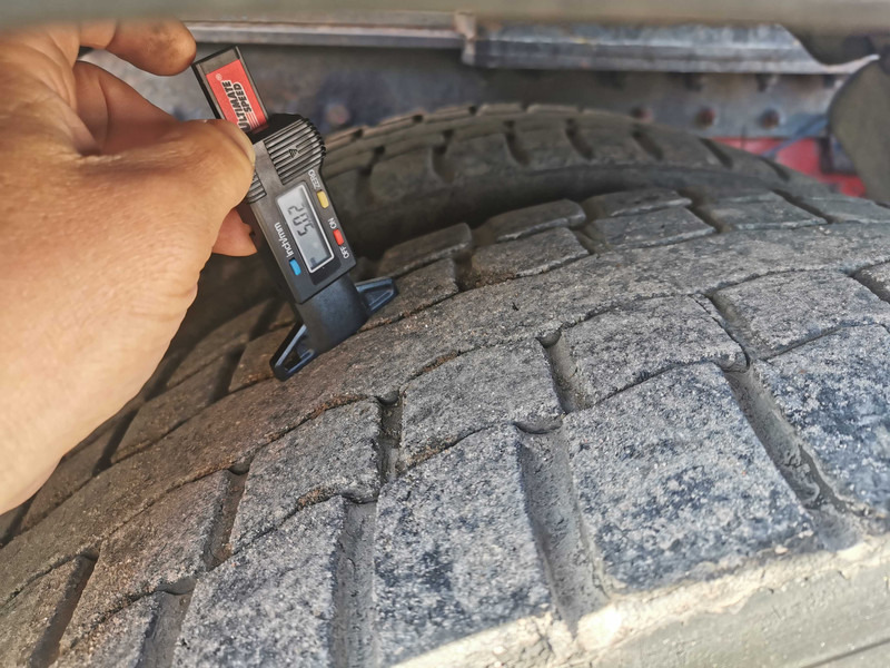 Cabeza tractora MAN 41.463 Heaby duty tractor unit 8x4: foto 11 Cabeza tractora MAN 41.463 Heaby duty tractor unit 8x4: foto 11