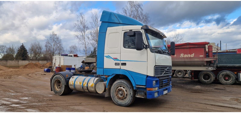 Volvo FH 12.420 - Cabeza tractora: foto 2 Volvo FH 12.420 - Cabeza tractora: foto 2