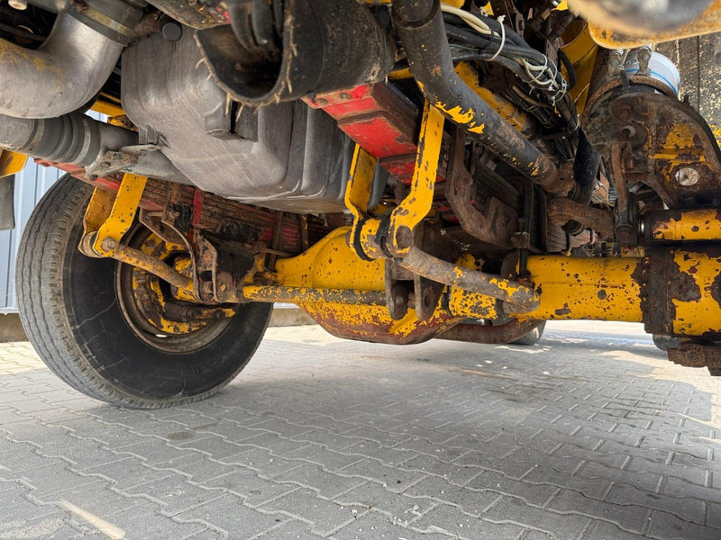 Camión volquete Scania 93, 4x4: foto 15