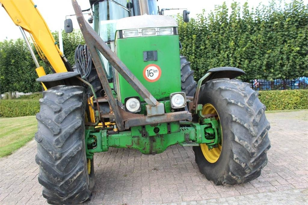 John Deere 4055 - Tractor: foto 3 John Deere 4055 - Tractor: foto 3