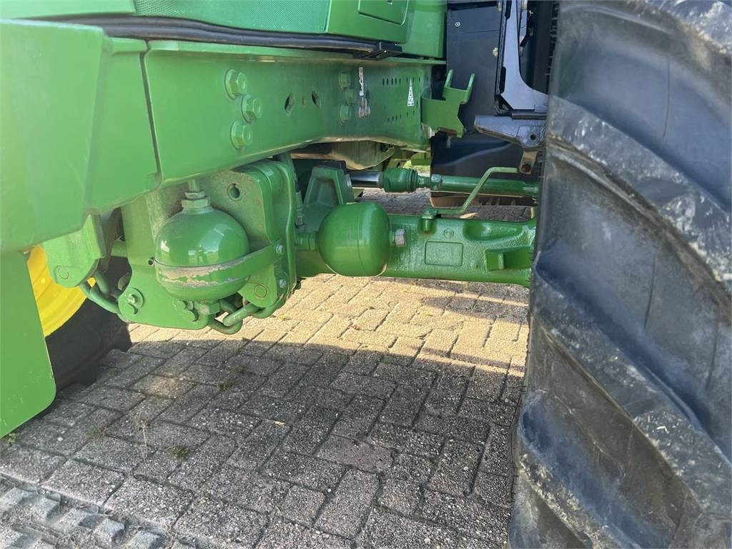 Tractor John Deere 6145R: foto 9
