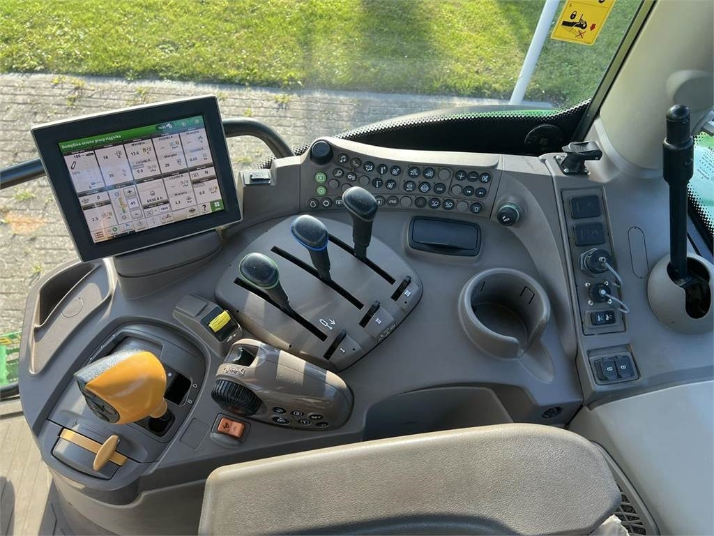 Tractor John Deere 6145R: foto 14