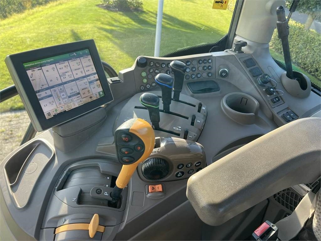 Tractor John Deere 6145R: foto 15