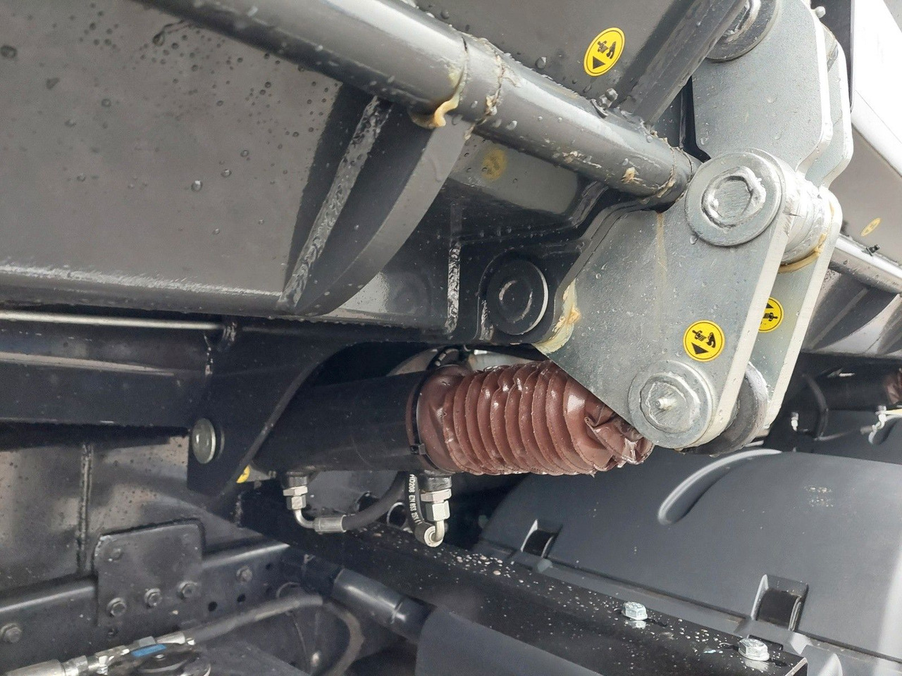 Camión volquete MAN TGS 35.520 6X6 BB CH: foto 16