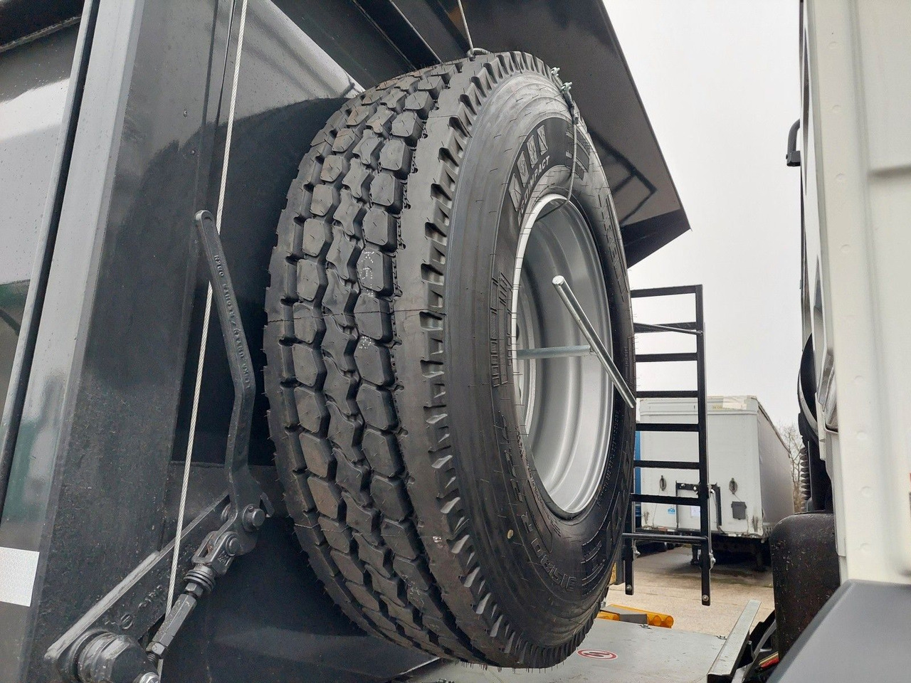 Camión volquete MAN TGS 35.520 6X6 BB CH: foto 33