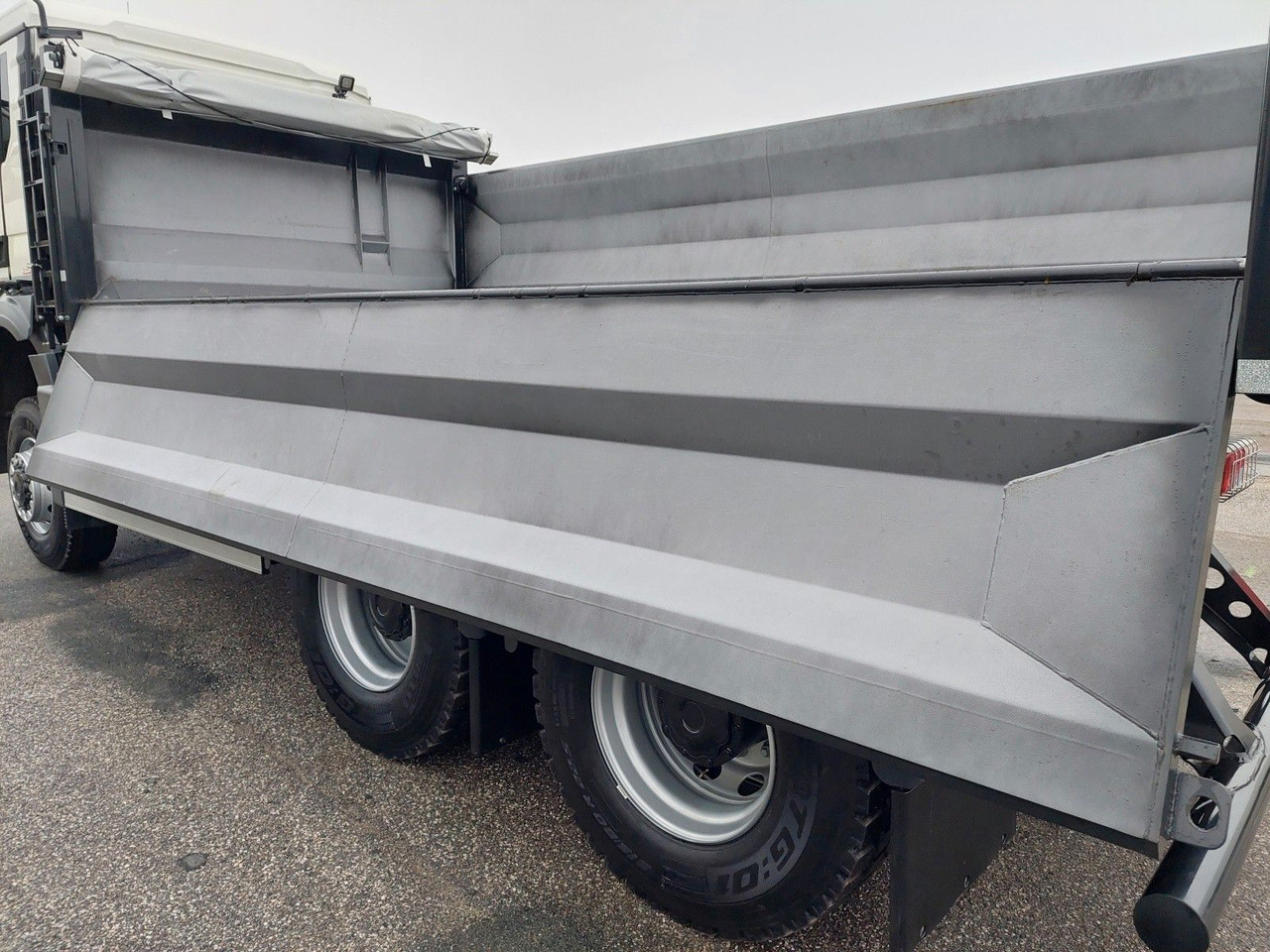 Camión volquete MAN TGS 35.520 6X6 BB CH: foto 9