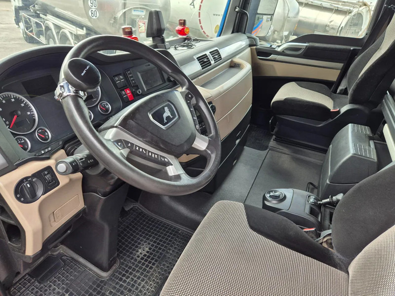 Leasing de MAN TGX 18.420 RETARDER - TIPPER HYDRAULICS MAN TGX 18.420 RETARDER - TIPPER HYDRAULICS: foto 9 Leasing de MAN TGX 18.420 RETARDER - TIPPER HYDRAULICS MAN TGX 18.420 RETARDER - TIPPER HYDRAULICS: foto 9