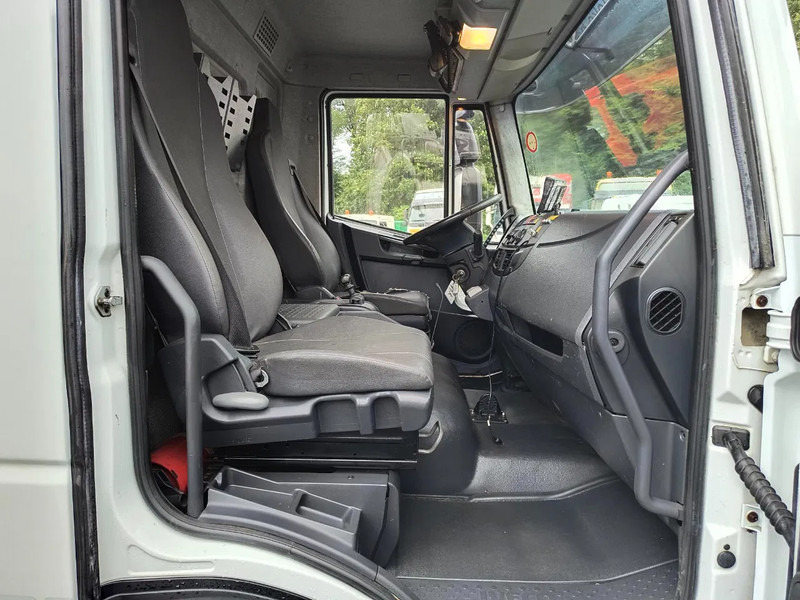 Leasing de Iveco EuroCargo 120 120E18 + COMET 151TAL (15 m) Iveco EuroCargo 120 120E18 + COMET 151TAL (15 m): foto 9