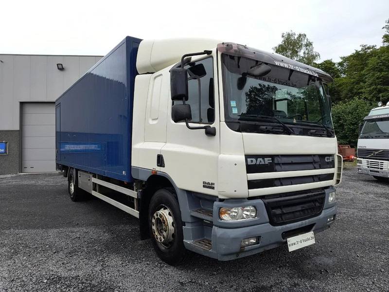 DAF CF 65.220 CASE - D'HOLLANDIA 2000 KG - 269200 KM - Camión caja cerrada: foto 3 DAF CF 65.220 CASE - D'HOLLANDIA 2000 KG - 269200 KM - Camión caja cerrada: foto 3