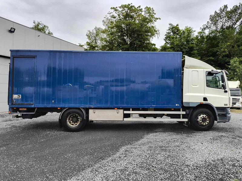DAF CF 65.220 CASE - D'HOLLANDIA 2000 KG - 269200 KM - Camión caja cerrada: foto 4 DAF CF 65.220 CASE - D'HOLLANDIA 2000 KG - 269200 KM - Camión caja cerrada: foto 4