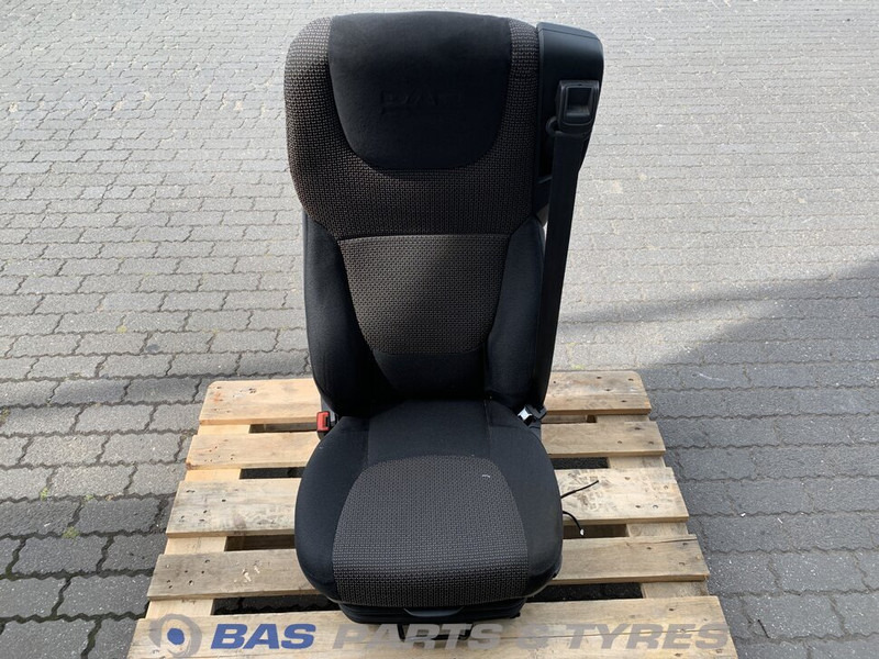 DAF CF Euro 6 - Asiento para Camión: foto 1 DAF CF Euro 6 - Asiento para Camión: foto 1