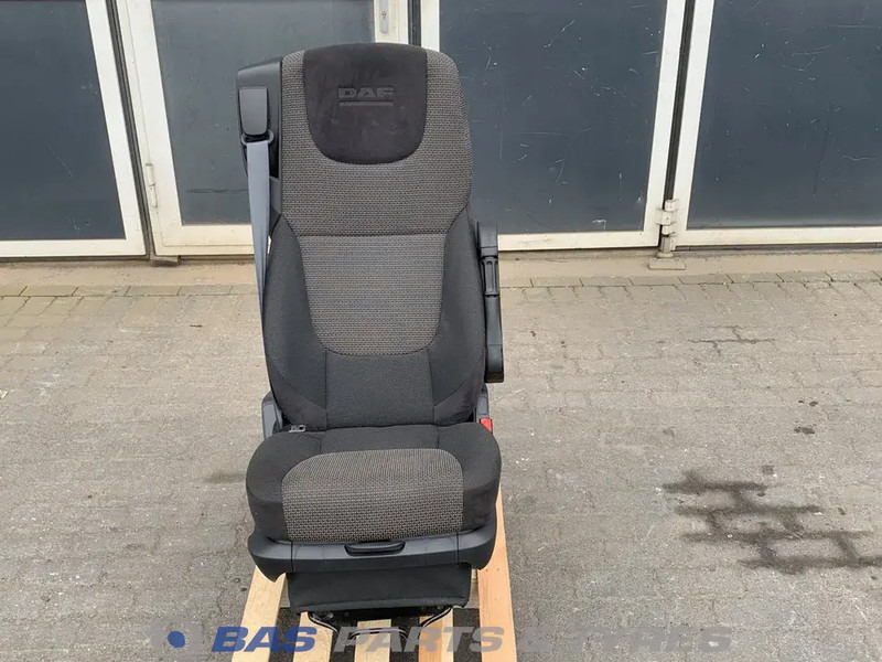 DAF CF Euro 6 - Asiento para Camión: foto 1 DAF CF Euro 6 - Asiento para Camión: foto 1