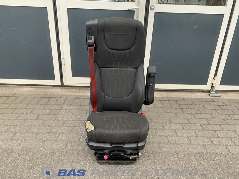 DAF CF Euro 6 - Asiento para Camión: foto 1 DAF CF Euro 6 - Asiento para Camión: foto 1