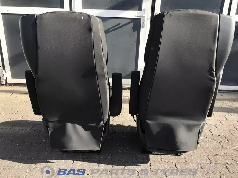 DAF XG Stoelen set DAF 2296479 - Asiento para Camión: foto 3 DAF XG Stoelen set DAF 2296479 - Asiento para Camión: foto 3