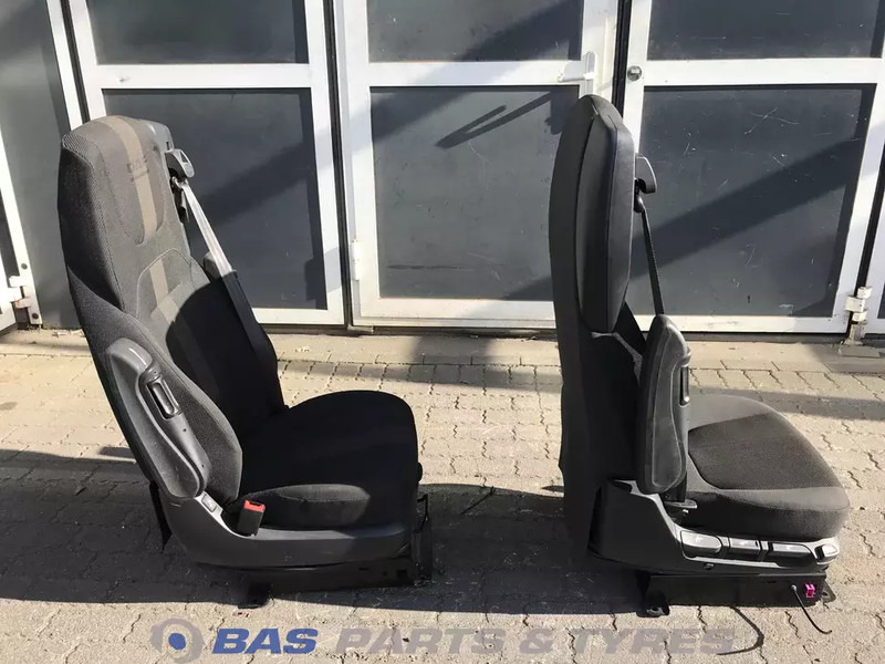 DAF XG Stoelen set DAF 2296479 - Asiento para Camión: foto 4 DAF XG Stoelen set DAF 2296479 - Asiento para Camión: foto 4