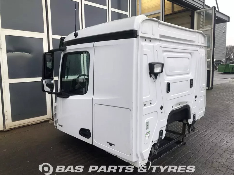 Mercedes-Benz Actros MP4 - Cabina e interior para Camión: foto 3 Mercedes-Benz Actros MP4 - Cabina e interior para Camión: foto 3