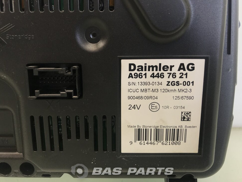 Mercedes-Benz Antos MP4 - Salpicadero para Camión: foto 3 Mercedes-Benz Antos MP4 - Salpicadero para Camión: foto 3