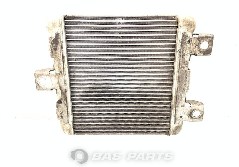 Mercedes-Benz Oliekoeler Mercedes A 960 501 38 01 - Enfriador de aceite para Camión: foto 2 Mercedes-Benz Oliekoeler Mercedes A 960 501 38 01 - Enfriador de aceite para Camión: foto 2