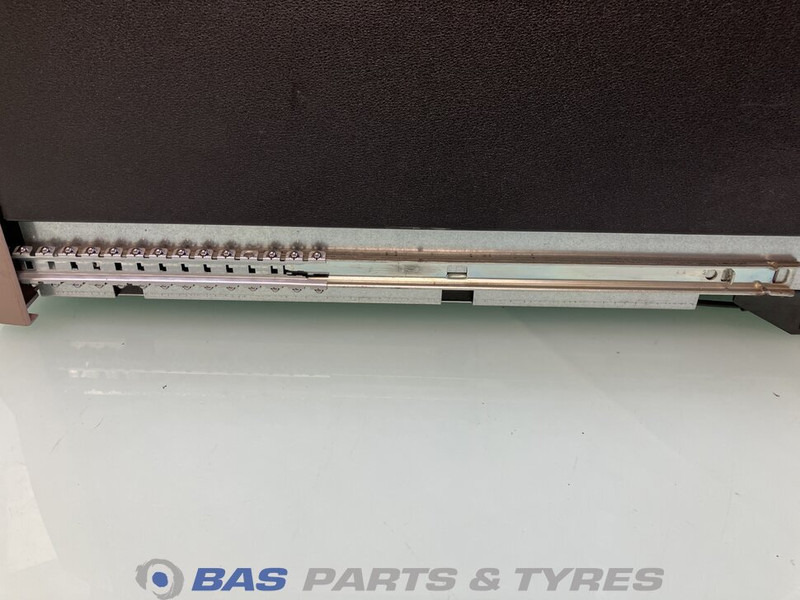 DAF XG Koelkast DAF 35 Liter 2318729 - Piezas de recambio para Camión: foto 4 DAF XG Koelkast DAF 35 Liter 2318729 - Piezas de recambio para Camión: foto 4