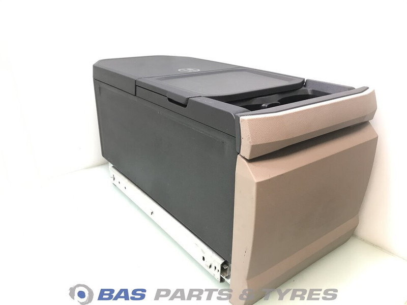 DAF XG Koelkast DAF 35 Liter 2318729 - Piezas de recambio para Camión: foto 1 DAF XG Koelkast DAF 35 Liter 2318729 - Piezas de recambio para Camión: foto 1