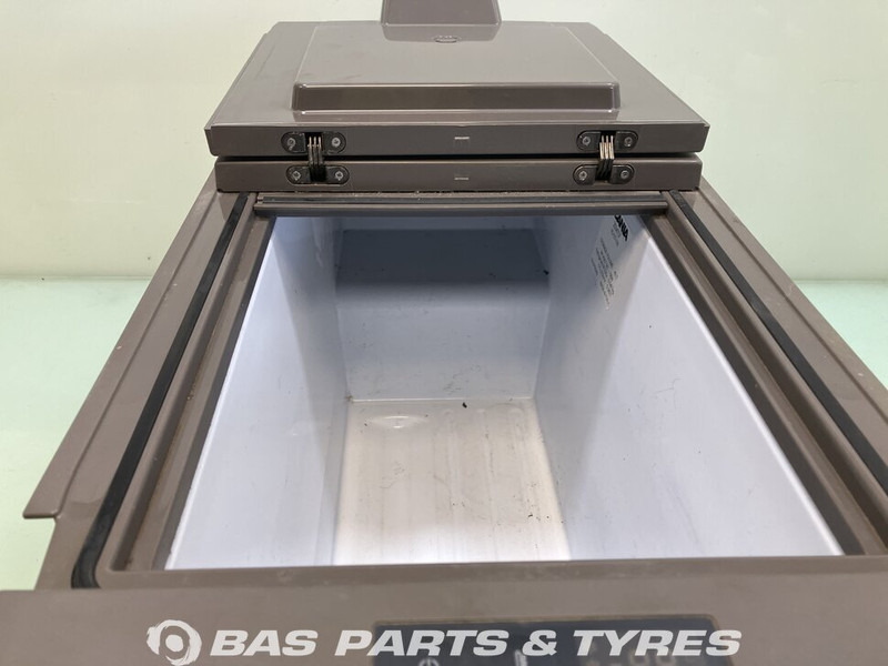 Scania S-Serie NextGen Koelkast Scania 40 Liter 2706575 - Piezas de recambio para Camión: foto 3 Scania S-Serie NextGen Koelkast Scania 40 Liter 2706575 - Piezas de recambio para Camión: foto 3