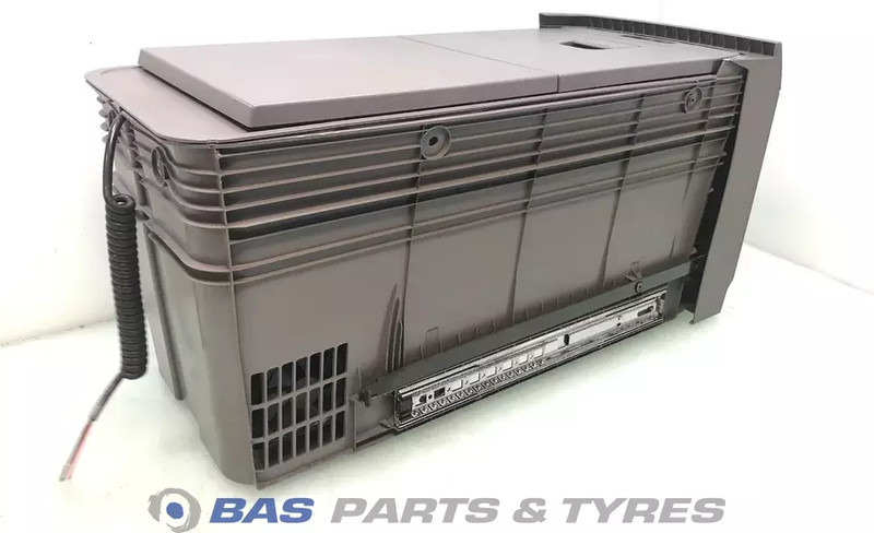 Scania S-Serie NextGen Koelkast Scania 40 Liter 2706575 - Piezas de recambio para Camión: foto 4 Scania S-Serie NextGen Koelkast Scania 40 Liter 2706575 - Piezas de recambio para Camión: foto 4