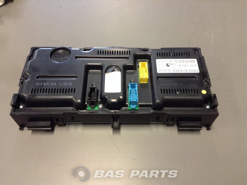 Renault Instrumentenpaneel Renault 7421573671 - Salpicadero para Camión: foto 2 Renault Instrumentenpaneel Renault 7421573671 - Salpicadero para Camión: foto 2