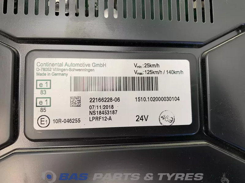 Renault T-Serie Instrumentenpaneel Renault 7421627137 - Salpicadero para Camión: foto 4 Renault T-Serie Instrumentenpaneel Renault 7421627137 - Salpicadero para Camión: foto 4