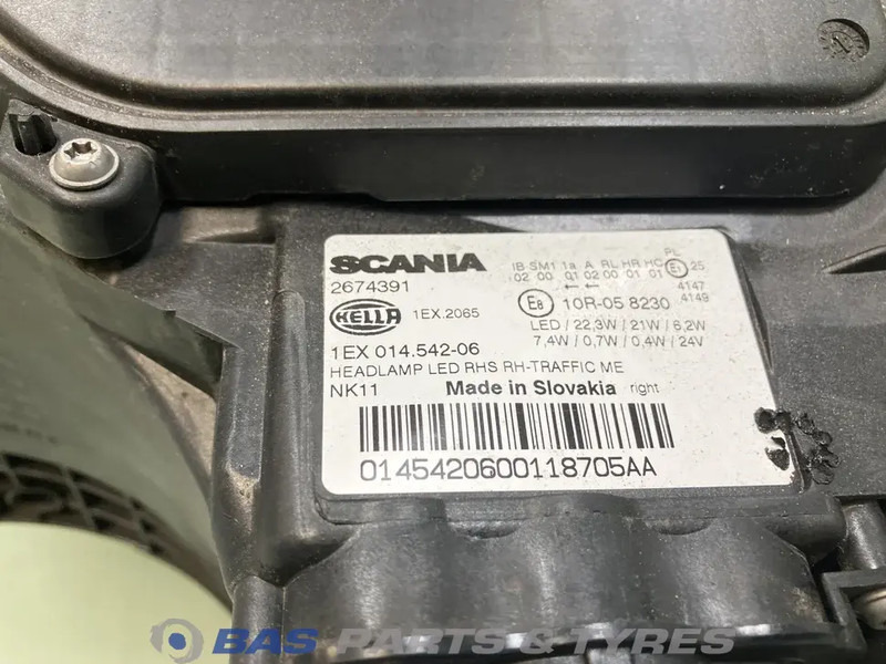 Scania Koplamp Rechts 2674391 - Faro delantero para Camión: foto 3 Scania Koplamp Rechts 2674391 - Faro delantero para Camión: foto 3