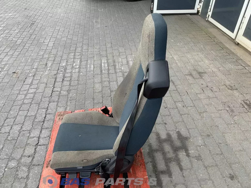 Volvo FE Euro 6 - Asiento para Camión: foto 2 Volvo FE Euro 6 - Asiento para Camión: foto 2