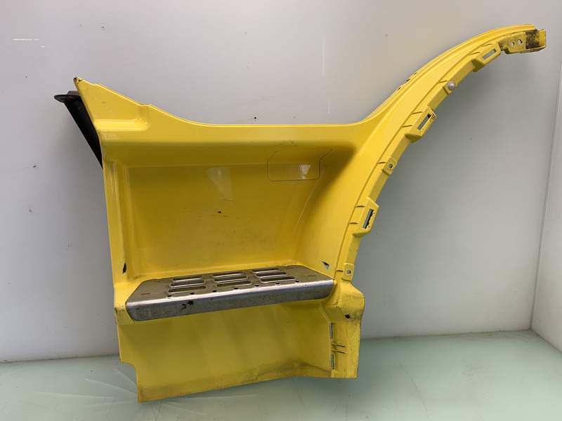 Volvo FM4 Opstap Links Volvo 82644146 - Carrocería y exterior para Camión: foto 1 Volvo FM4 Opstap Links Volvo 82644146 - Carrocería y exterior para Camión: foto 1