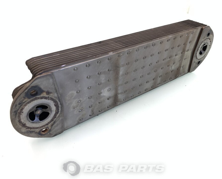 Volvo Oliekoeler Volvo 20712461 - Enfriador de aceite para Camión: foto 2 Volvo Oliekoeler Volvo 20712461 - Enfriador de aceite para Camión: foto 2
