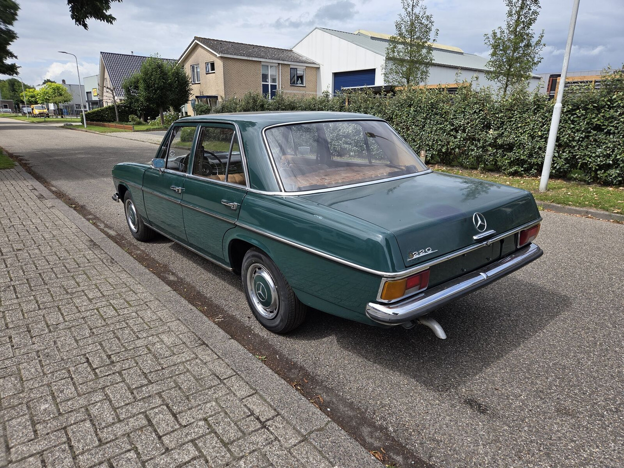 Mercedes-Benz 220 (W115) sedan - Sedan: foto 5 Mercedes-Benz 220 (W115) sedan - Sedan: foto 5