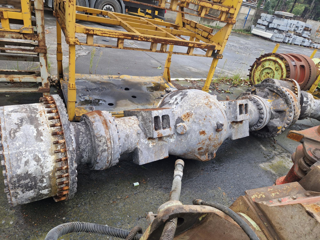 EJE DELANTERO PARA CAT 988 F II  - Eje y piezas para Maquinaria de construcción: foto 1 EJE DELANTERO PARA CAT 988 F II  - Eje y piezas para Maquinaria de construcción: foto 1