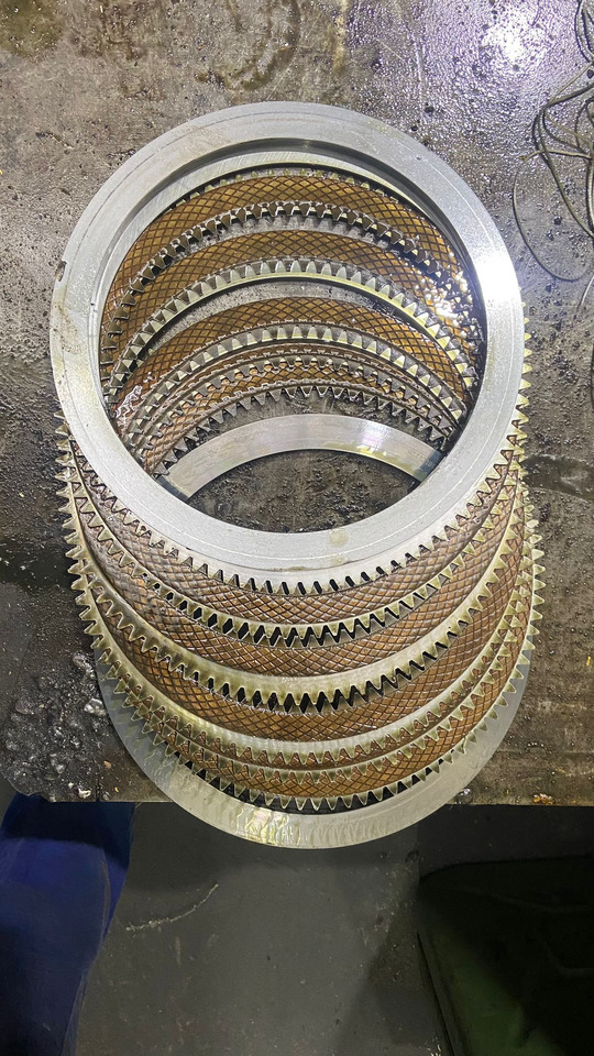 Mando final para Maquinaria de construcción MANDO FINAL FAT450/044 LIEBHERR R954B: foto 7 Mando final para Maquinaria de construcción MANDO FINAL FAT450/044 LIEBHERR R954B: foto 7