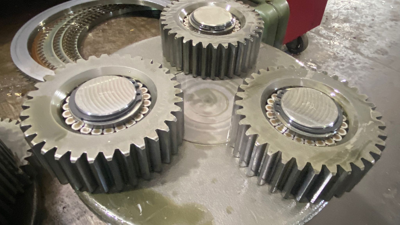 Mando final para Maquinaria de construcción MANDO FINAL FAT450/044 LIEBHERR R954B: foto 6 Mando final para Maquinaria de construcción MANDO FINAL FAT450/044 LIEBHERR R954B: foto 6