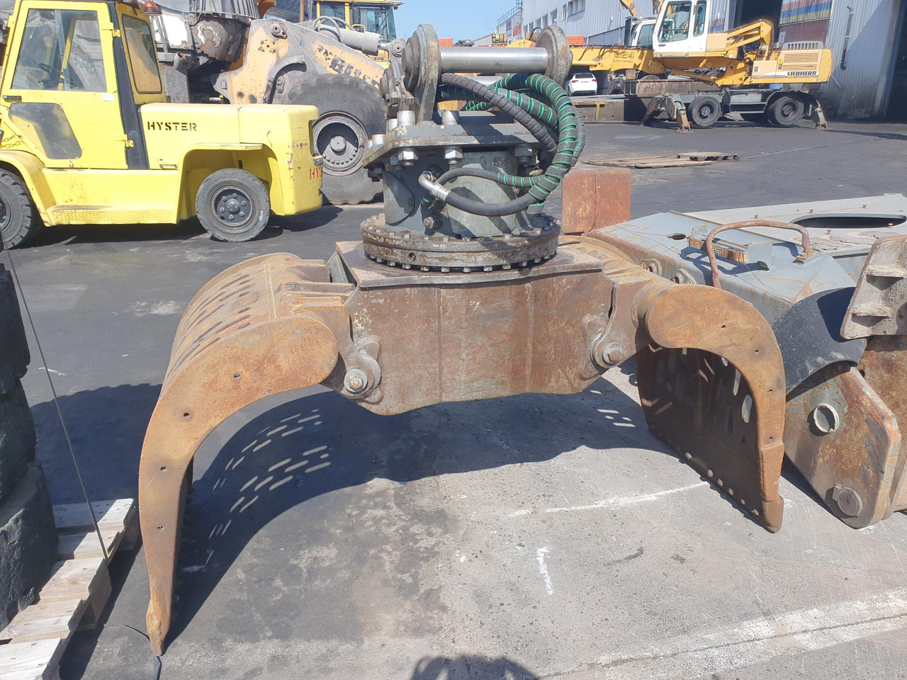 PINZA ESCOLLERA LIEBHERR - Pinza de manipulación para Maquinaria de construcción: foto 2 PINZA ESCOLLERA LIEBHERR - Pinza de manipulación para Maquinaria de construcción: foto 2