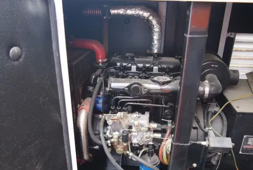 Generador industriale Agregat prądotwórczy Hiunday maszt oświetleniowy: foto 8 Generador industriale Agregat prądotwórczy Hiunday maszt oświetleniowy: foto 8