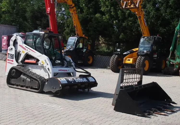Miniładowarka Bobcat T190 2012 - Minicargadora de cadenas: foto 2 Miniładowarka Bobcat T190 2012 - Minicargadora de cadenas: foto 2