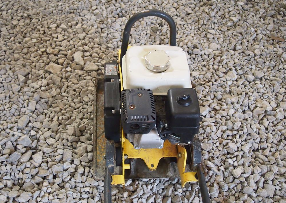 Ubijarka Bomag BVP 18/45 2019 Zagęszczarka Bomag 91 - Plancha reversible: foto 2 Ubijarka Bomag BVP 18/45 2019 Zagęszczarka Bomag 91 - Plancha reversible: foto 2