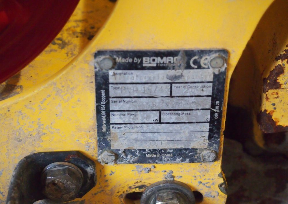 Ubijarka Bomag BVP 18/45 2019 Zagęszczarka Bomag 91 - Plancha reversible: foto 4 Ubijarka Bomag BVP 18/45 2019 Zagęszczarka Bomag 91 - Plancha reversible: foto 4