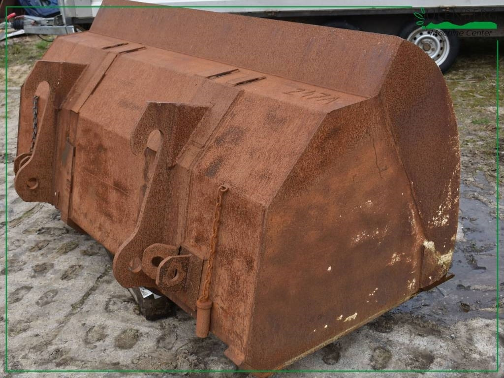 Łyżka do ładowarki Claas Scorpion - Cazo para Maquinaria de construcción: foto 1 Łyżka do ładowarki Claas Scorpion - Cazo para Maquinaria de construcción: foto 1